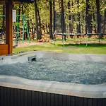 Dom To Za Malo! Caloroczny Dom Z Prywatnym Jacuzzi * Borzestowo