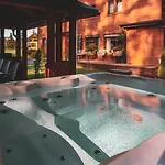 Dom To Za Malo! Caloroczny Dom Z Prywatnym Jacuzzi *