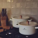 Dom To Za Malo! Caloroczny Dom Z Prywatnym Jacuzzi بيت للعطل *