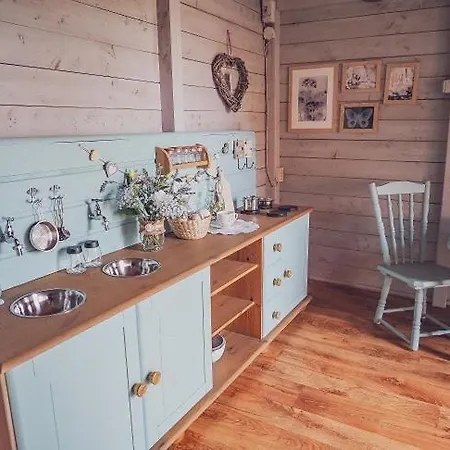 Dom To Za Malo! Caloroczny Dom Z Prywatnym Jacuzzi Borzestowo