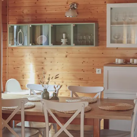 Holiday home Dom To Za Malo ! Jacuzzi Boiska Plac Zabaw Ognisko Borzestowo