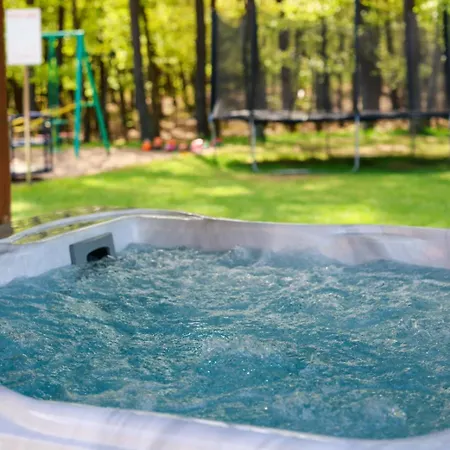 Dom To Za Malo ! Jacuzzi Boiska Plac Zabaw Ognisko Holiday home Borzestowo