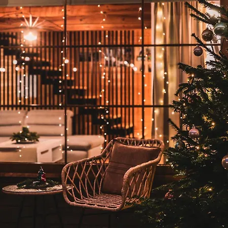 Dom To Za Malo! Caloroczny Dom Z Prywatnym Jacuzzi