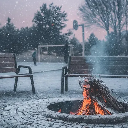 Dom To Za Malo! Caloroczny Dom Z Prywatnym Jacuzzi Hébergement de vacances Borzestowo