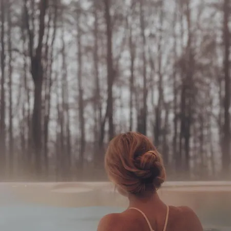 Сasa de vacaciones Dom To Za Malo! Caloroczny Dom Z Prywatnym Jacuzzi