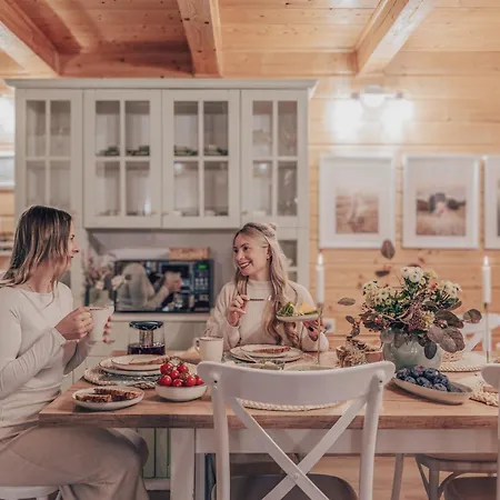 Dom To Za Malo! Caloroczny Dom Z Prywatnym Jacuzzi