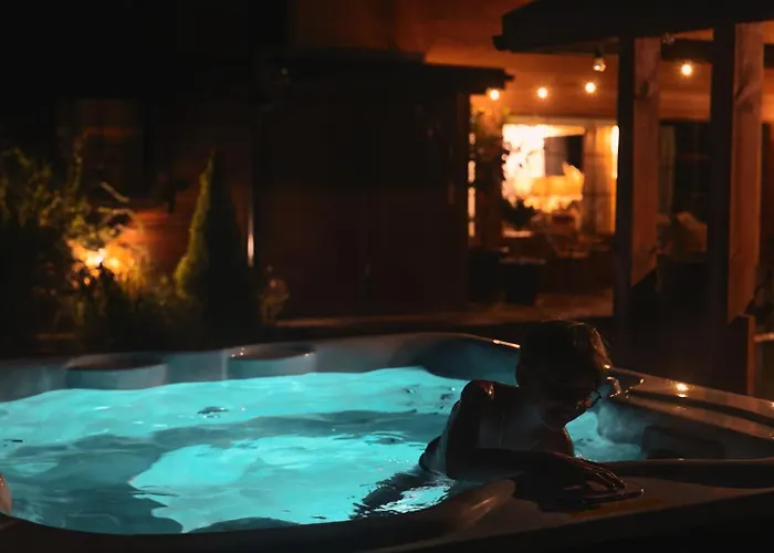 度假居 Dom To Za Malo! Caloroczny Dom Z Prywatnym Jacuzzi