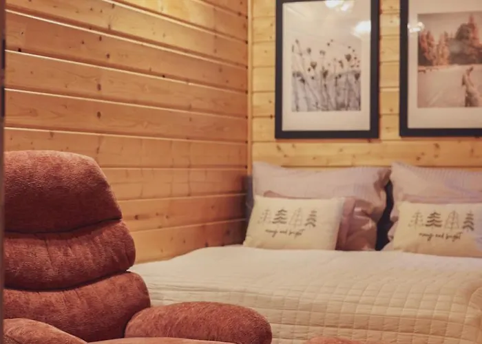 Dom To Za Malo! Caloroczny Dom Z Prywatnym Jacuzzi 度假居 Borzestowo