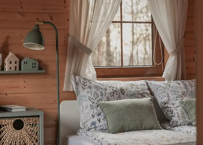 Dom To Za Malo! Caloroczny Dom Z Prywatnym Jacuzzi 度假居