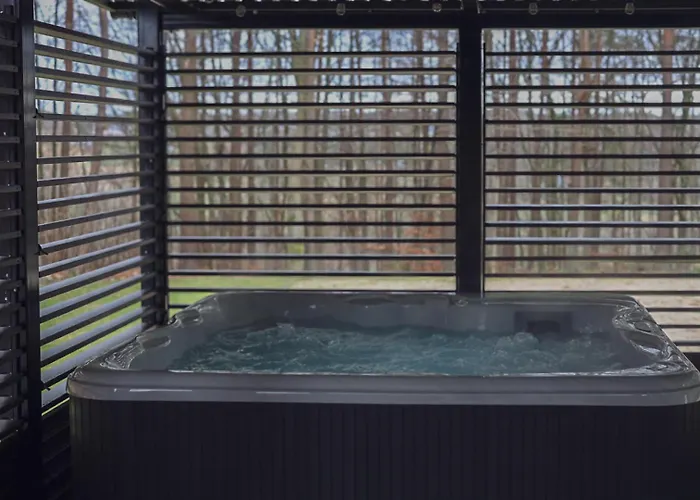 Dom To Za Malo! Caloroczny Dom Z Prywatnym Jacuzzi