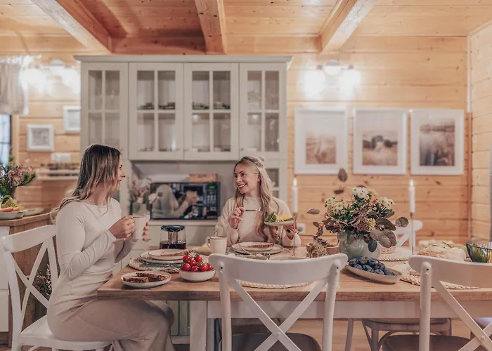 Dom To Za Malo! Caloroczny Dom Z Prywatnym Jacuzzi